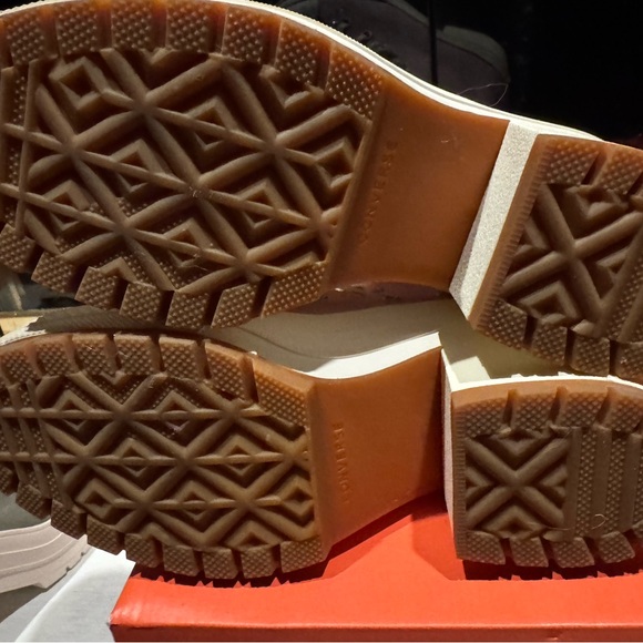 Converse Chuck 70 De Luxe Heel Static Pink Women's Platform Boots A06433C NWT - Picture 3 of 7